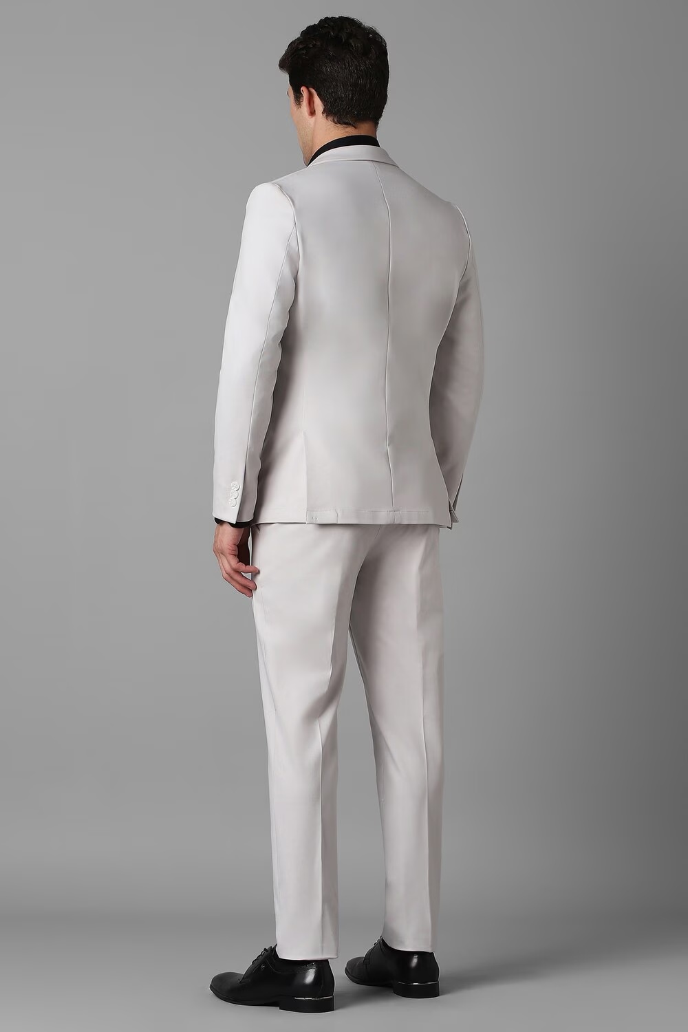 18455-men-grey-slim-fit-solid-formal-two-piece-suit-grey-1.jpg