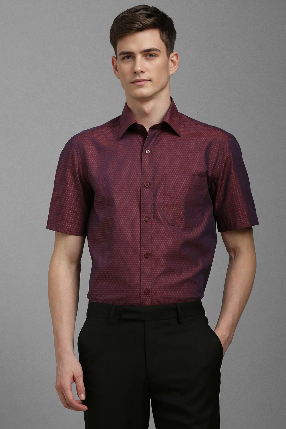 Men Maroon Classic Fit Textured Half Sleeves Formal Shirt-Maroon