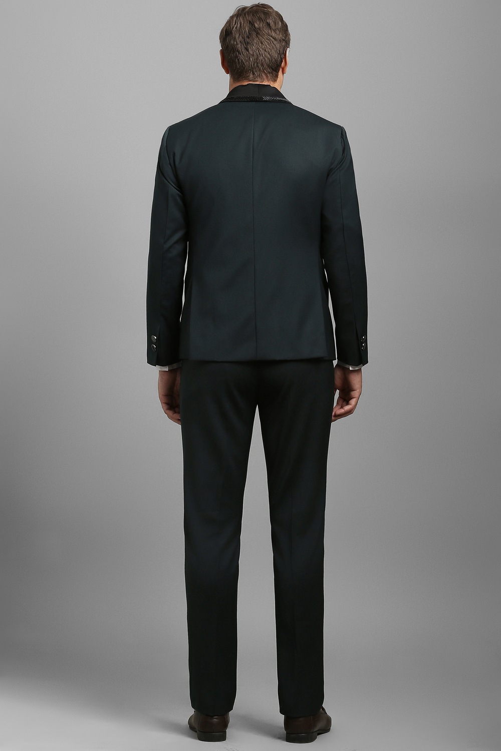 18526-men-green-solid-formal-two-piece-suit-green-1.jpg