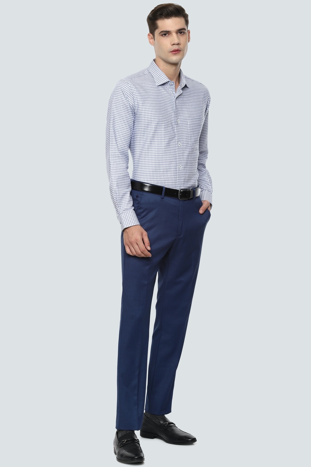 18565-men-navy-slim-fit-solid-flat-front-formal-trousers-navy-1.jpg