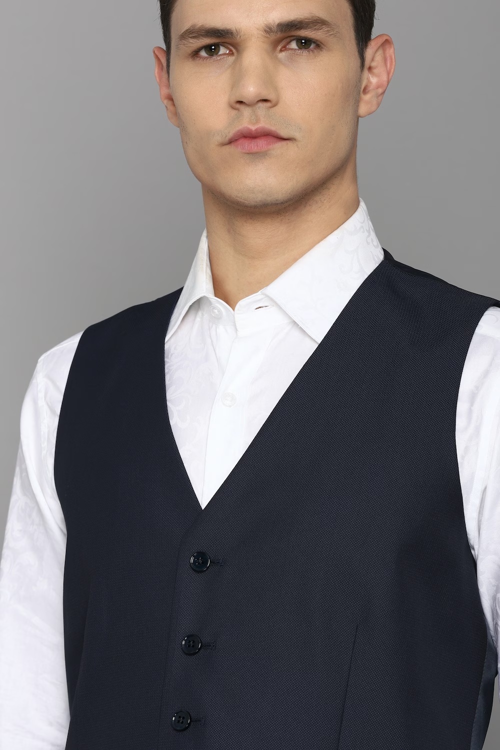 18579-men-navy-slim-fit-solid-formal-three-piece-suit-navy-1.jpg
