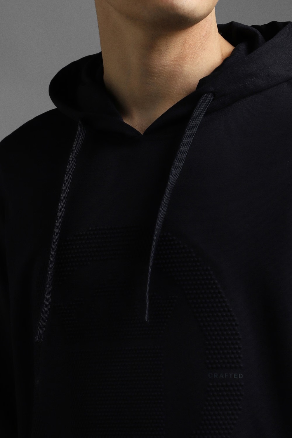18921-men-casual-black-solid-sweatshirt-black-1.jpg