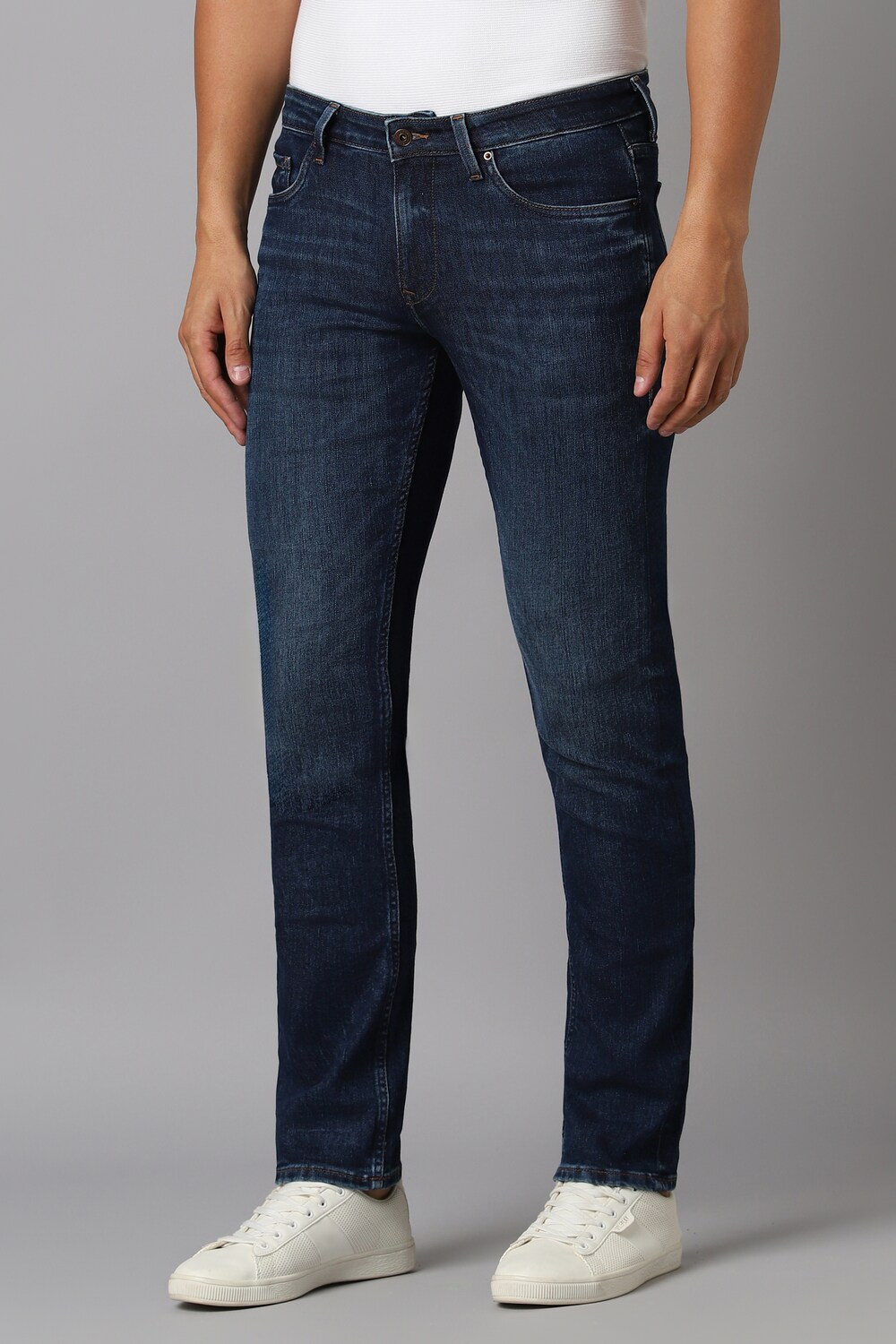 18936-men-navy-light-slim-fit-jeans-navy-1.jpg