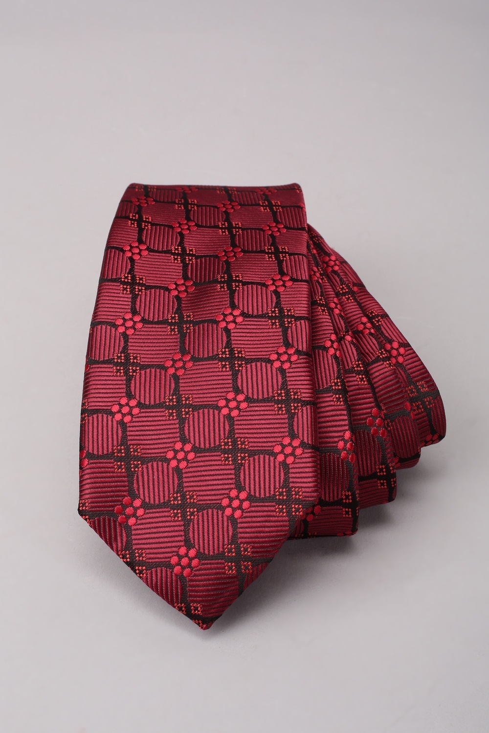 Men Red Embroidered Tie-Red