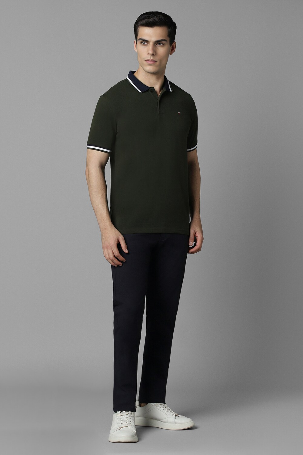 20070-men-green-solid-polo-neck-t-shirt-green-1.jpg