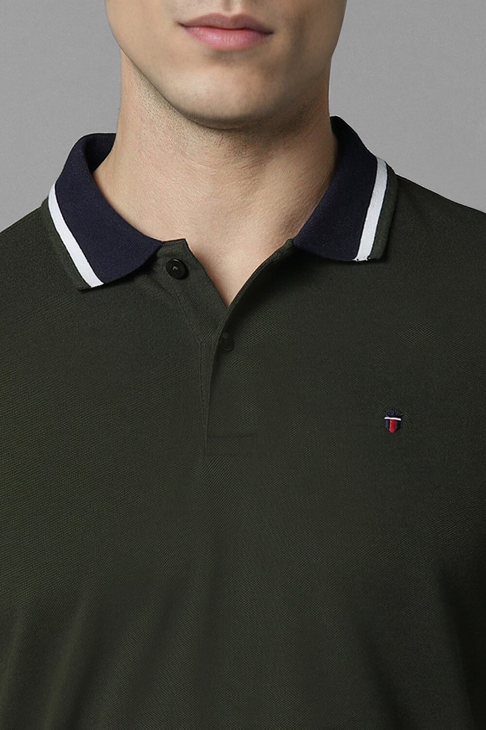 20070-men-green-solid-polo-neck-t-shirt-green-1.jpg