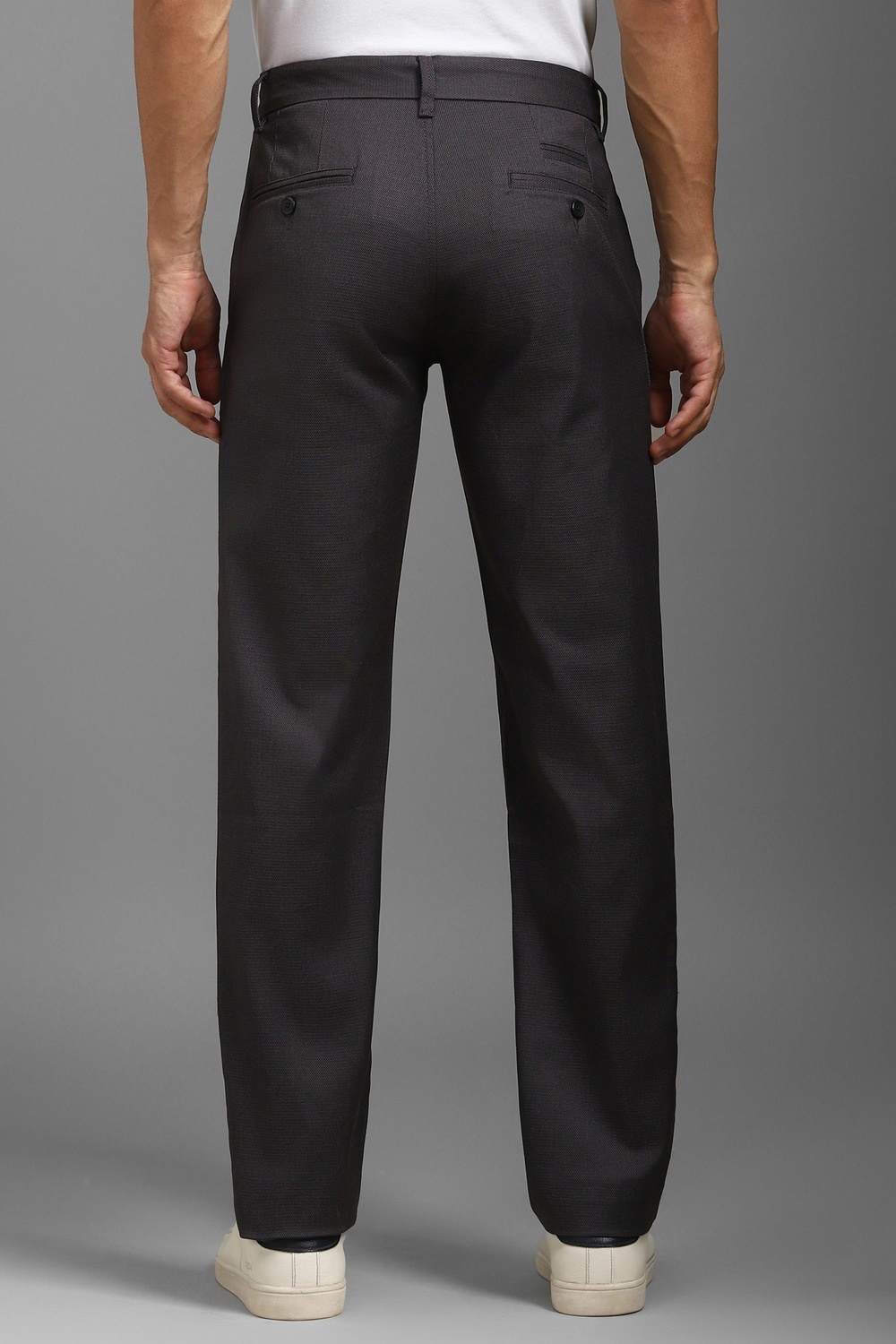 20284-men-grey-slim-fit-textured-flat-front-casual-trousers-grey-1.jpg