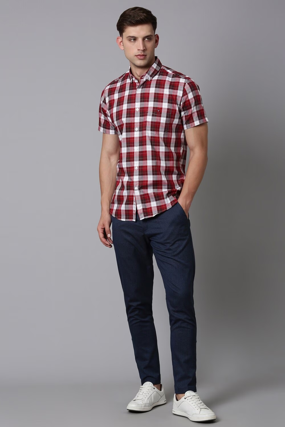 Men Red Slim Fit Check Half Sleeves Casual Shirt-Red