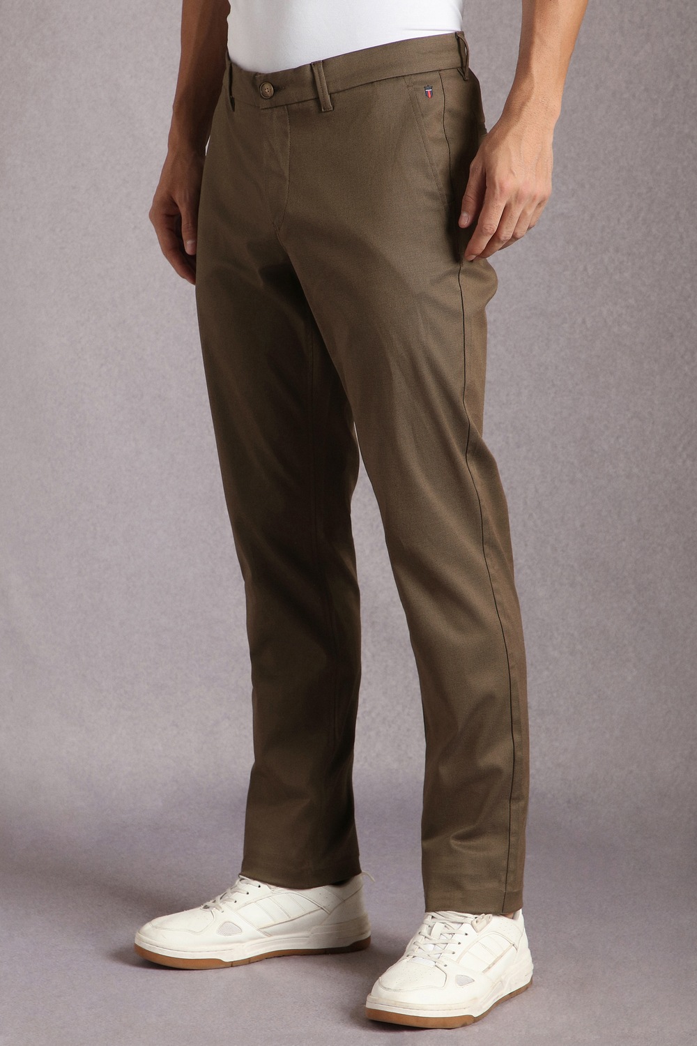 20317-men-brown-textured-flat-front-casual-trousers-brown-1.jpg