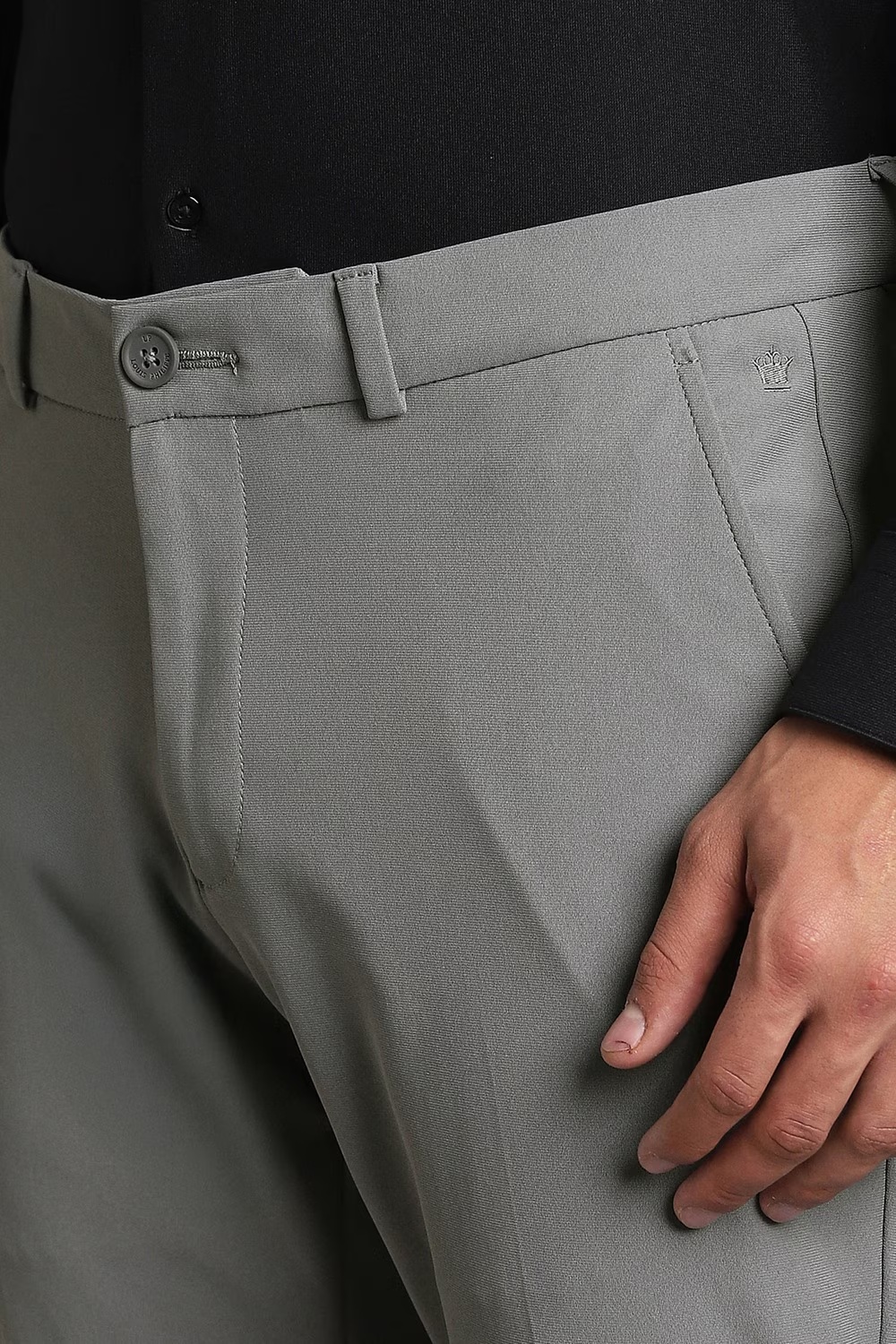 20562-men-grey-solid-flat-front-casual-trousers-grey-1.jpg
