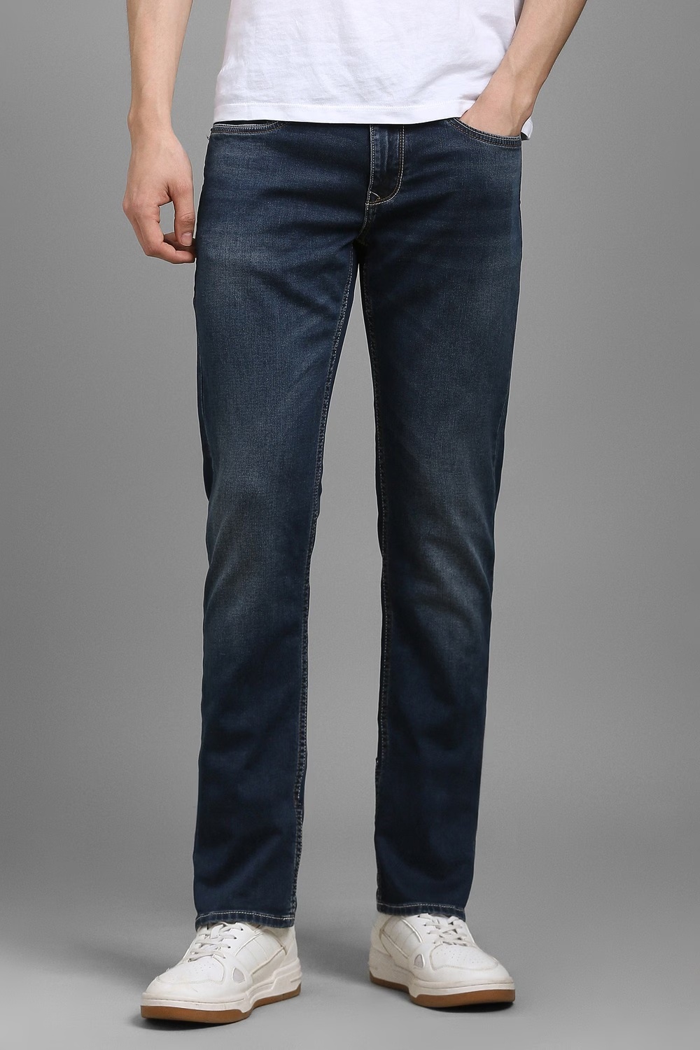 Men Blue Mid Slim Fit Jeans-Blue 1 20980-men-blue-mid-slim-fit-jeans-blue-1.jpg