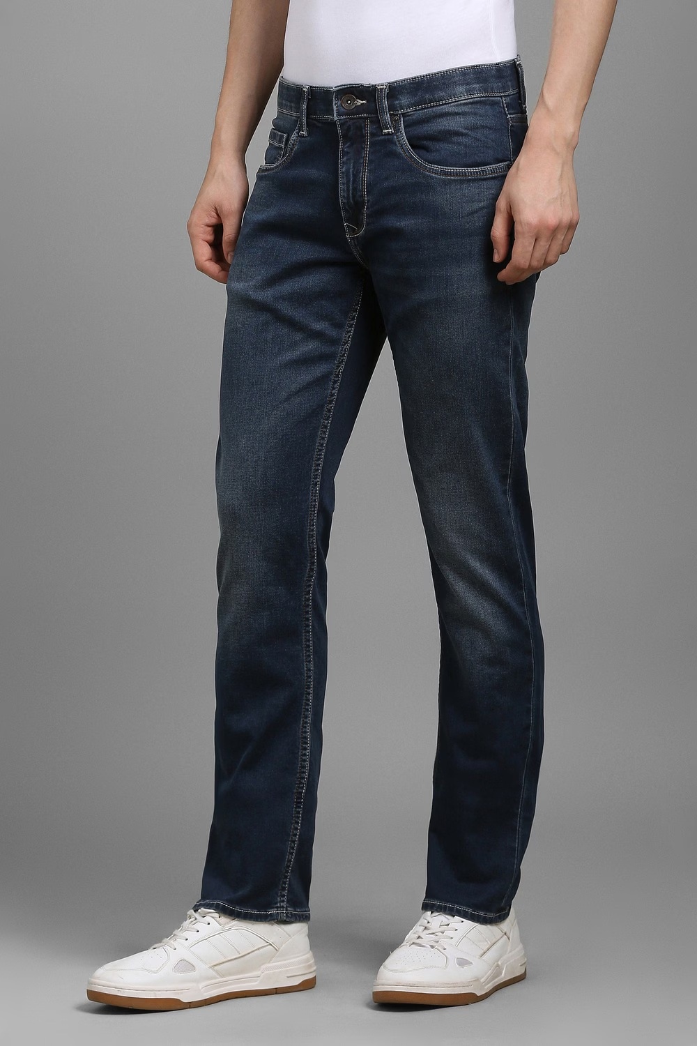 20980-men-blue-mid-slim-fit-jeans-blue-1.jpg