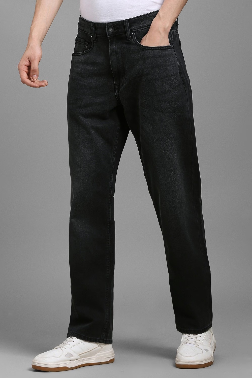 21161-men-black-light-wash-regular-fit-jeans-black-1.jpg