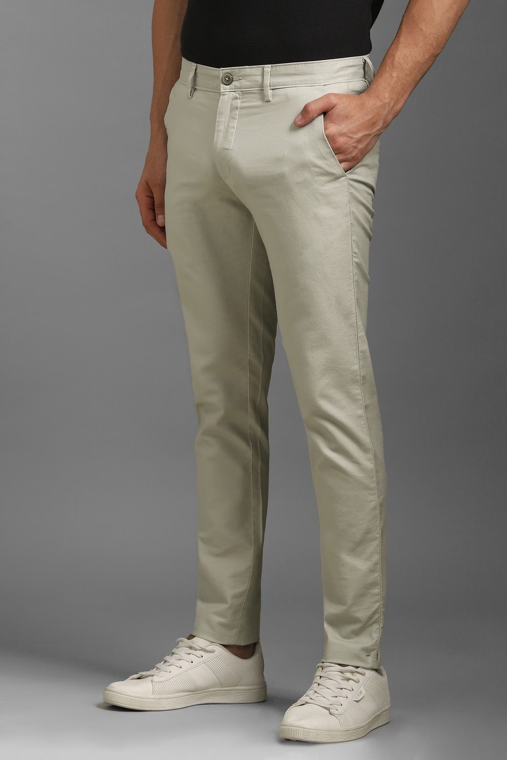 21696-men-grey-slim-fit-solid-flat-front-casual-trousers-grey-1.jpg
