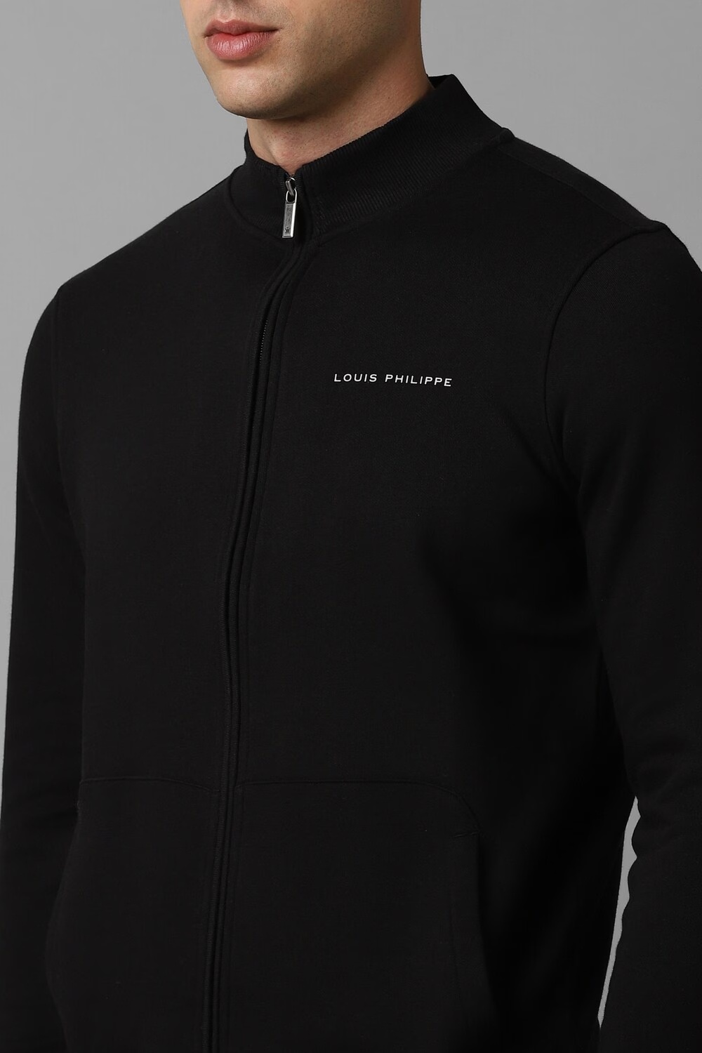 21812-men-casual-black-solid-sweatshirt-black-1.jpg