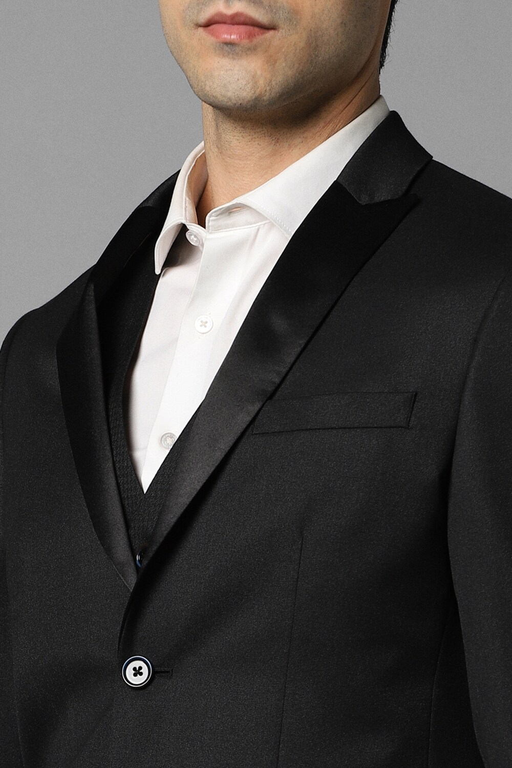 22630-men-black-slim-fit-solid-party-three-piece-suit-black-1.jpg