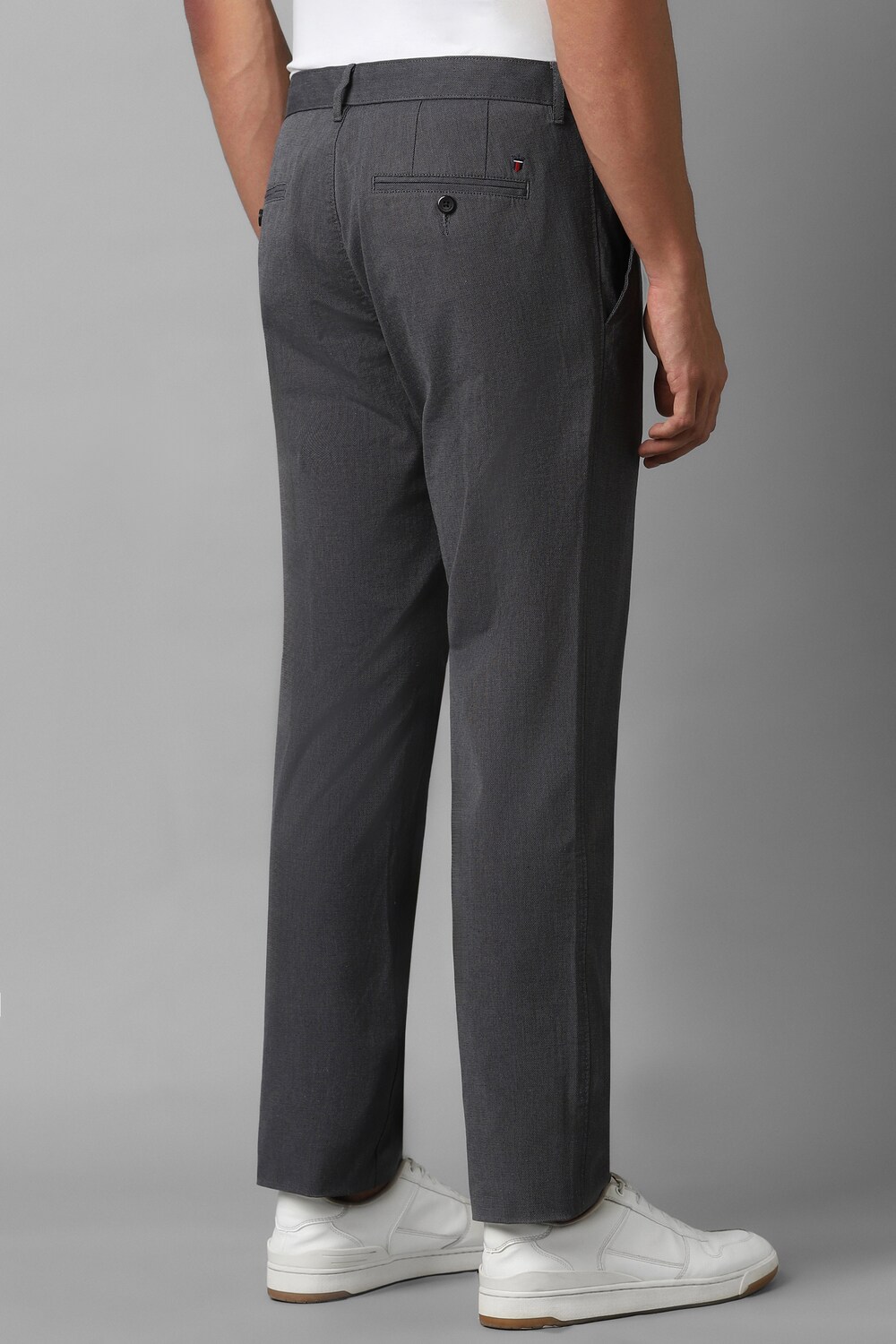 22725-men-grey-slim-fit-print-flat-front-casual-trousers-grey-1.jpg