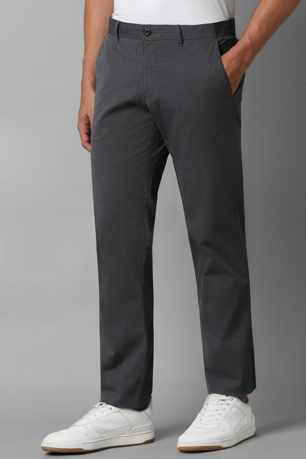 22725-men-grey-slim-fit-print-flat-front-casual-trousers-grey-1.jpg