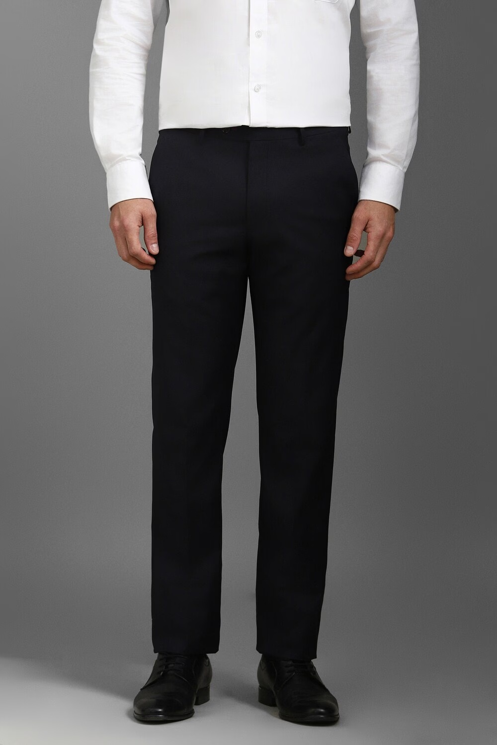 Men Black Slim Fit Solid Flat Front Formal Trousers-Black