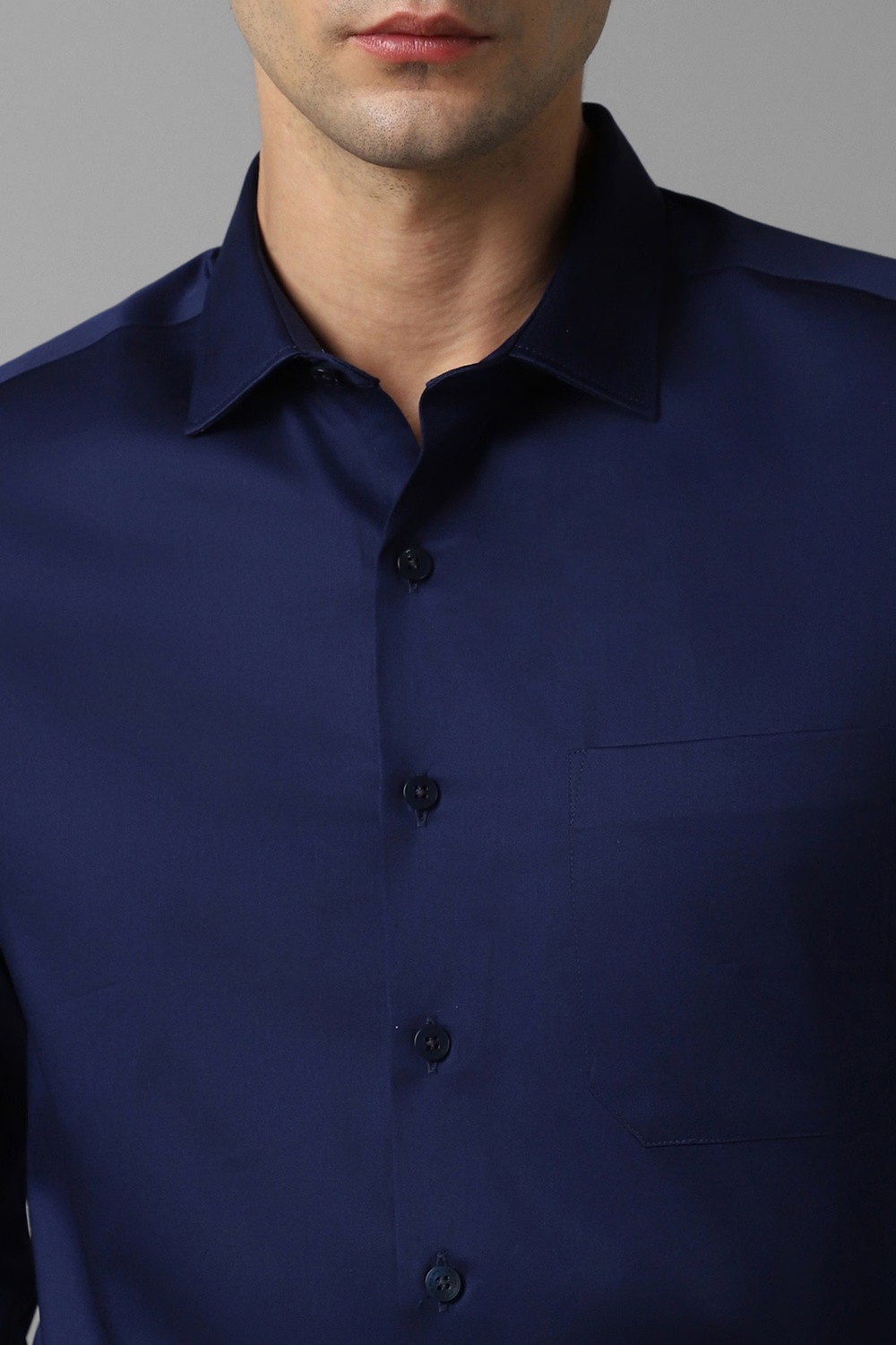 22805-men-navy-slim-fit-solid-full-sleeves-formal-shirt-navy-1.jpg