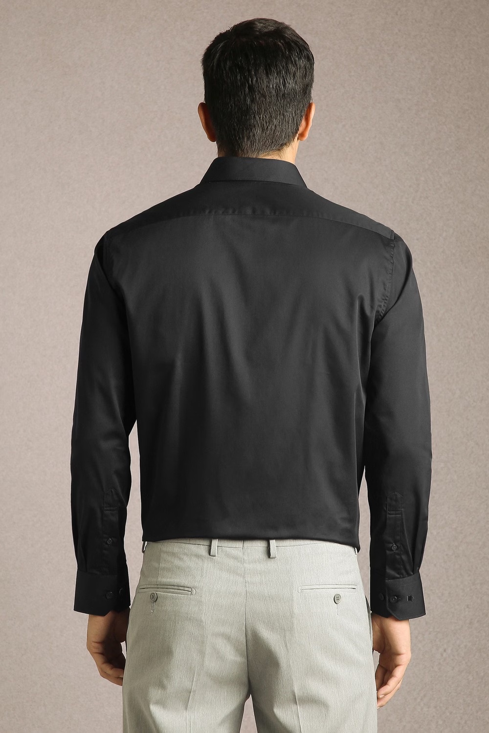22858-men-black-solid-full-sleeves-formal-shirt-black-1.jpg