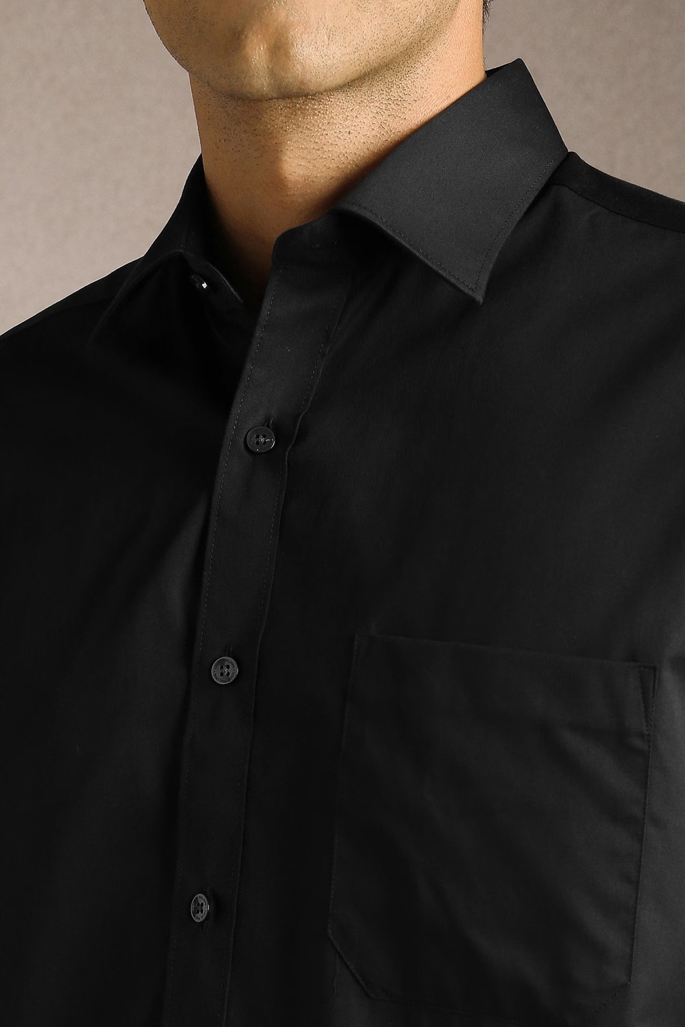 22858-men-black-solid-full-sleeves-formal-shirt-black-1.jpg