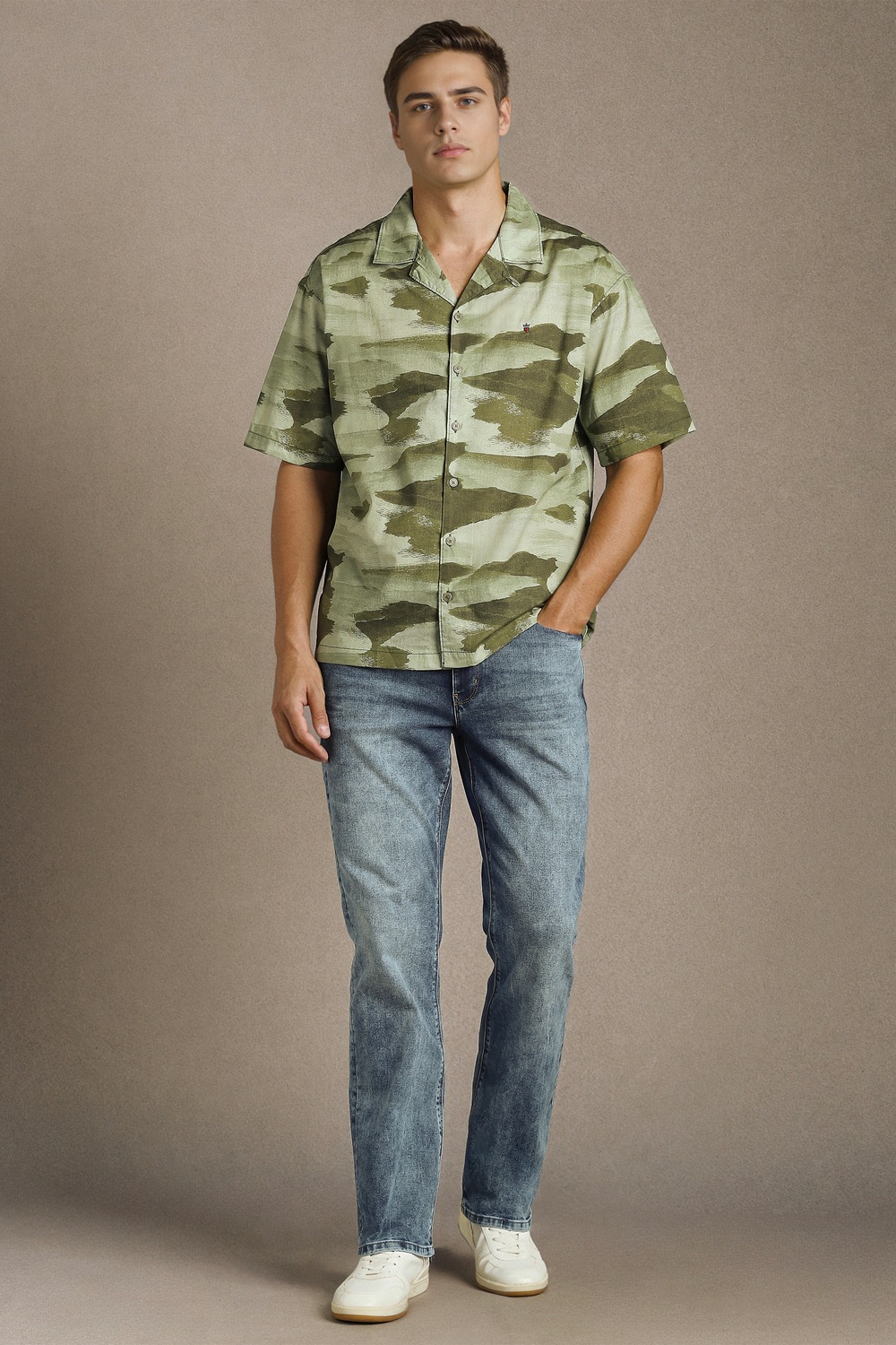 22992-men-olive-print-half-sleeves-casual-shirt-olive-1.jpg