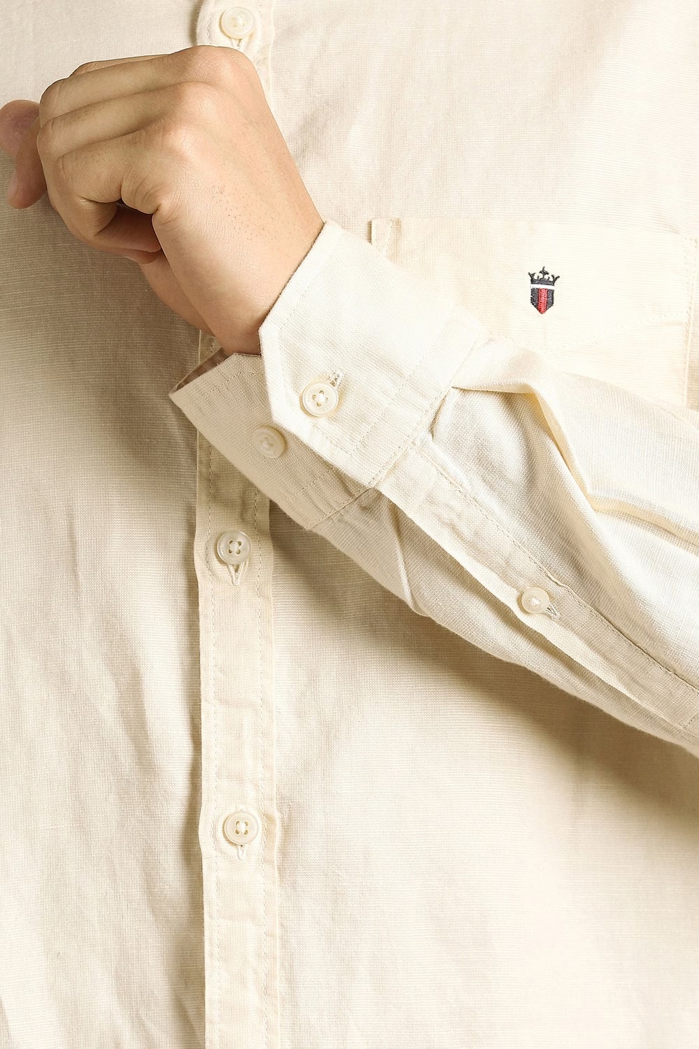 23207-men-beige-solid-full-sleeves-casual-shirt-beige-1.jpg