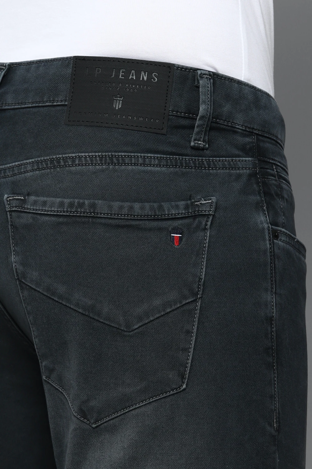 2323-men-grey-mid-smart-fit-jeans-grey-1.jpg