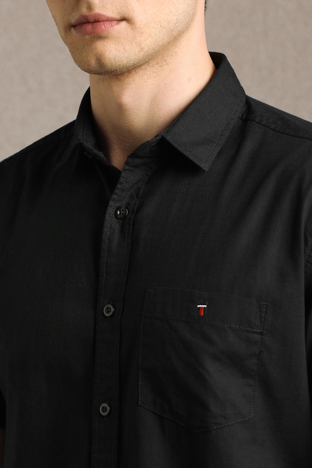 23571-men-black-solid-half-sleeves-casual-shirt-black-1.jpg