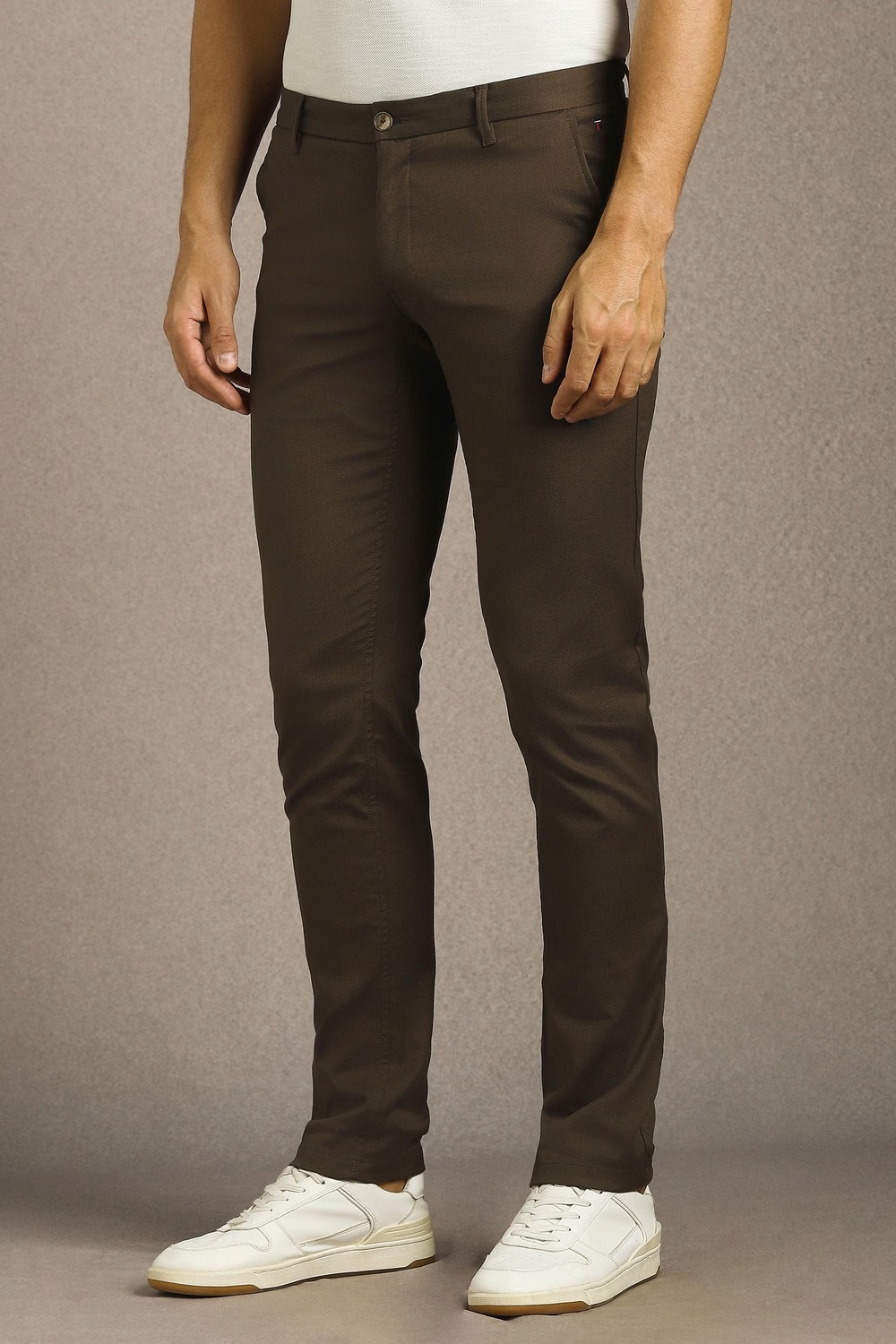23842-men-brown-solid-flat-front-casual-trousers-brown-1.jpg