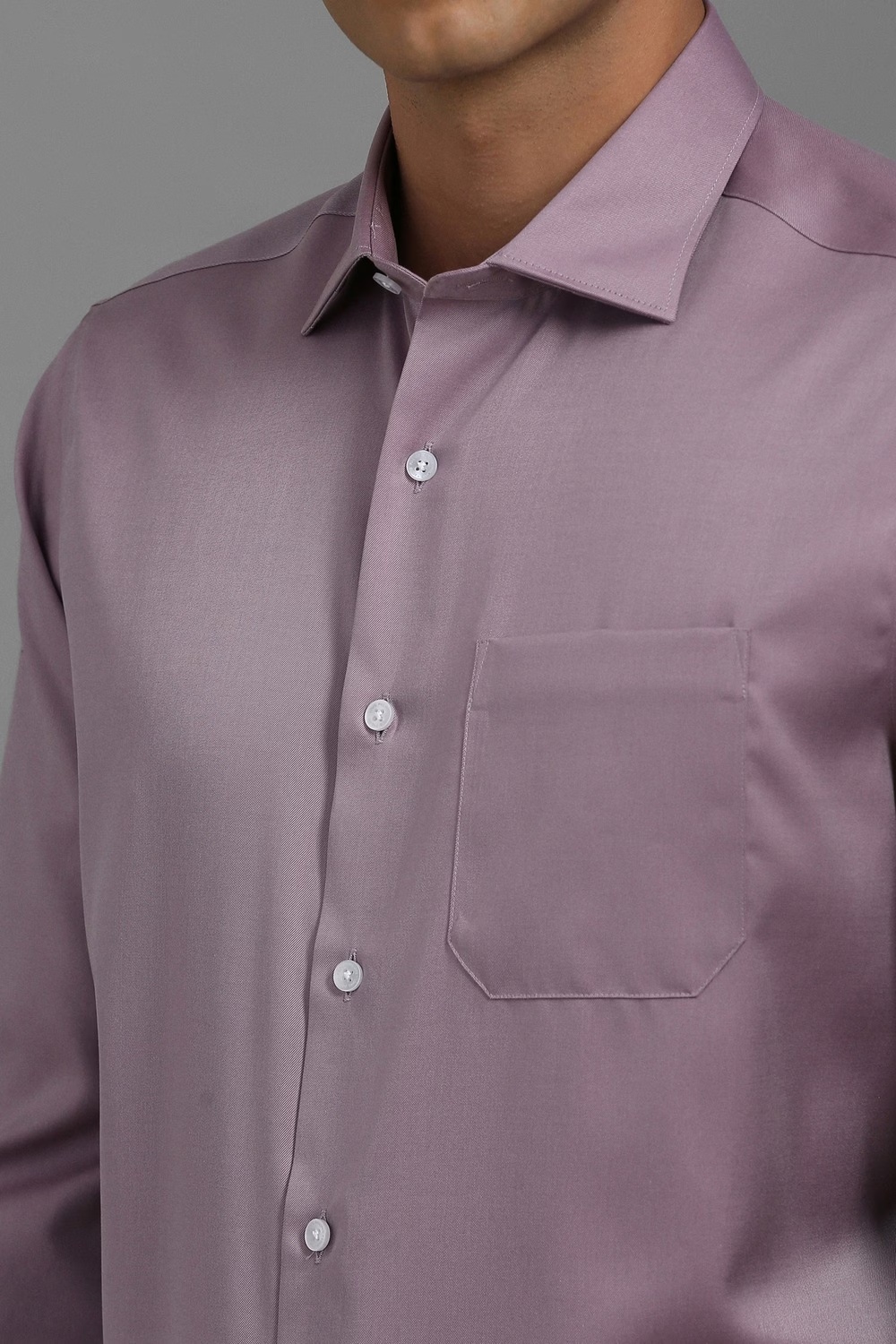 24683-men-lilac-solid-full-sleeves-formal-shirt-lilac-1.jpg