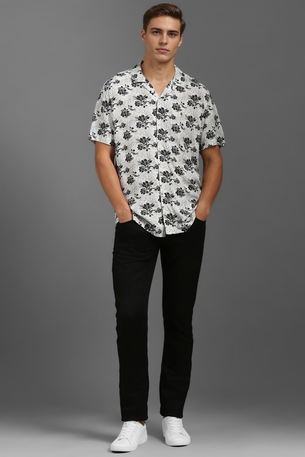 2476-men-grey-slim-fit-print-half-sleeves-casual-shirt-grey-1.jpg