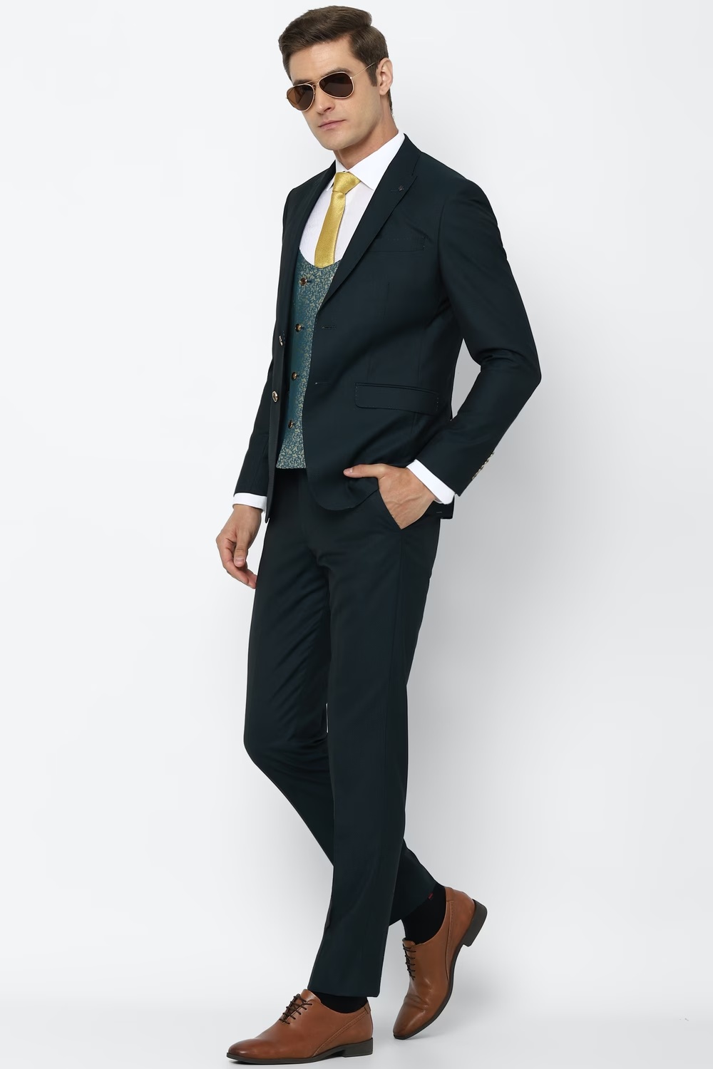 24799-men-green-slim-fit-textured-formal-three-piece-suit-green-1.jpg