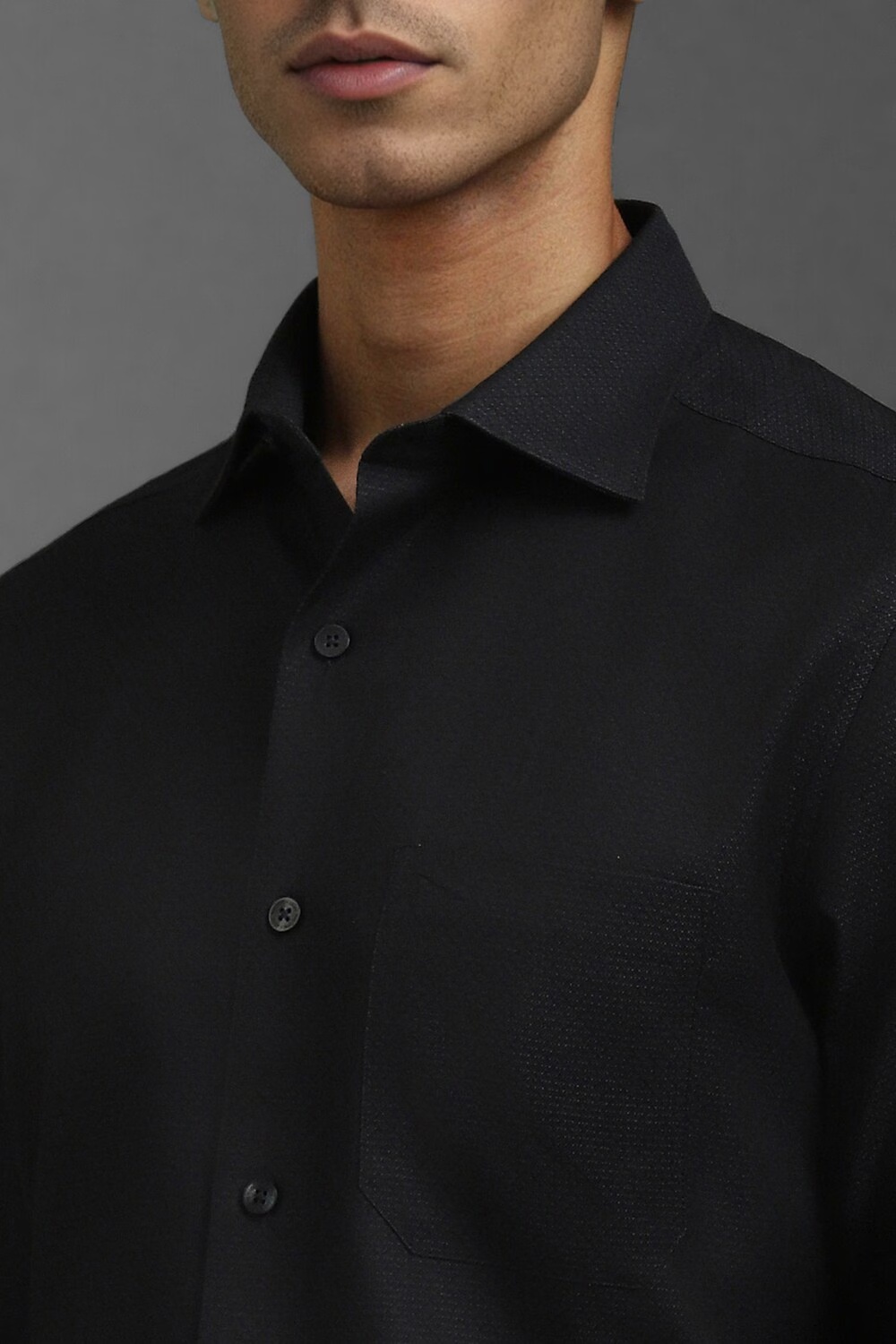 24913-men-black-classic-fit-textured-full-sleeves-formal-shirt-black-1.jpg