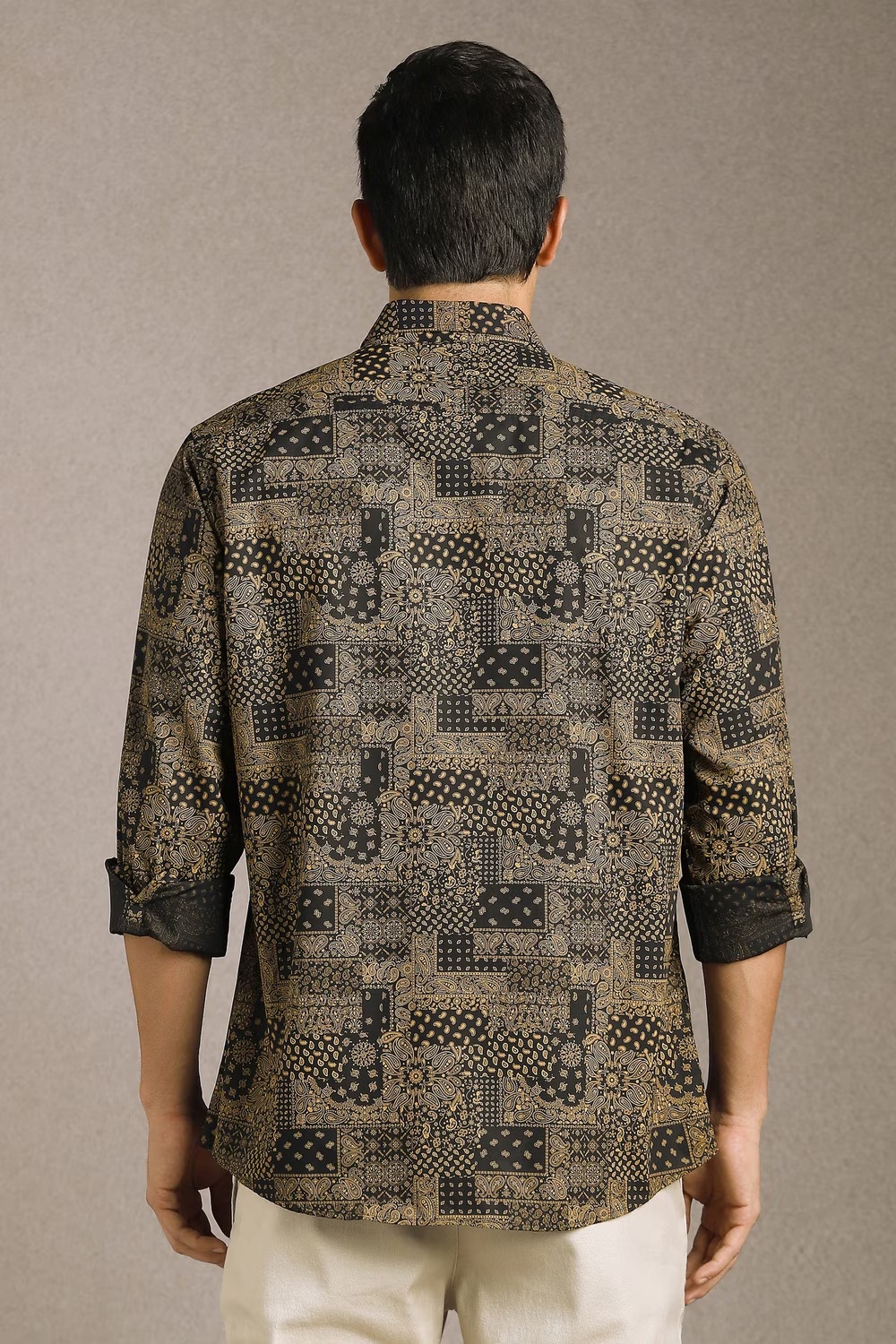 25485-men-black-print-full-sleeves-casual-shirt-black-1.jpg