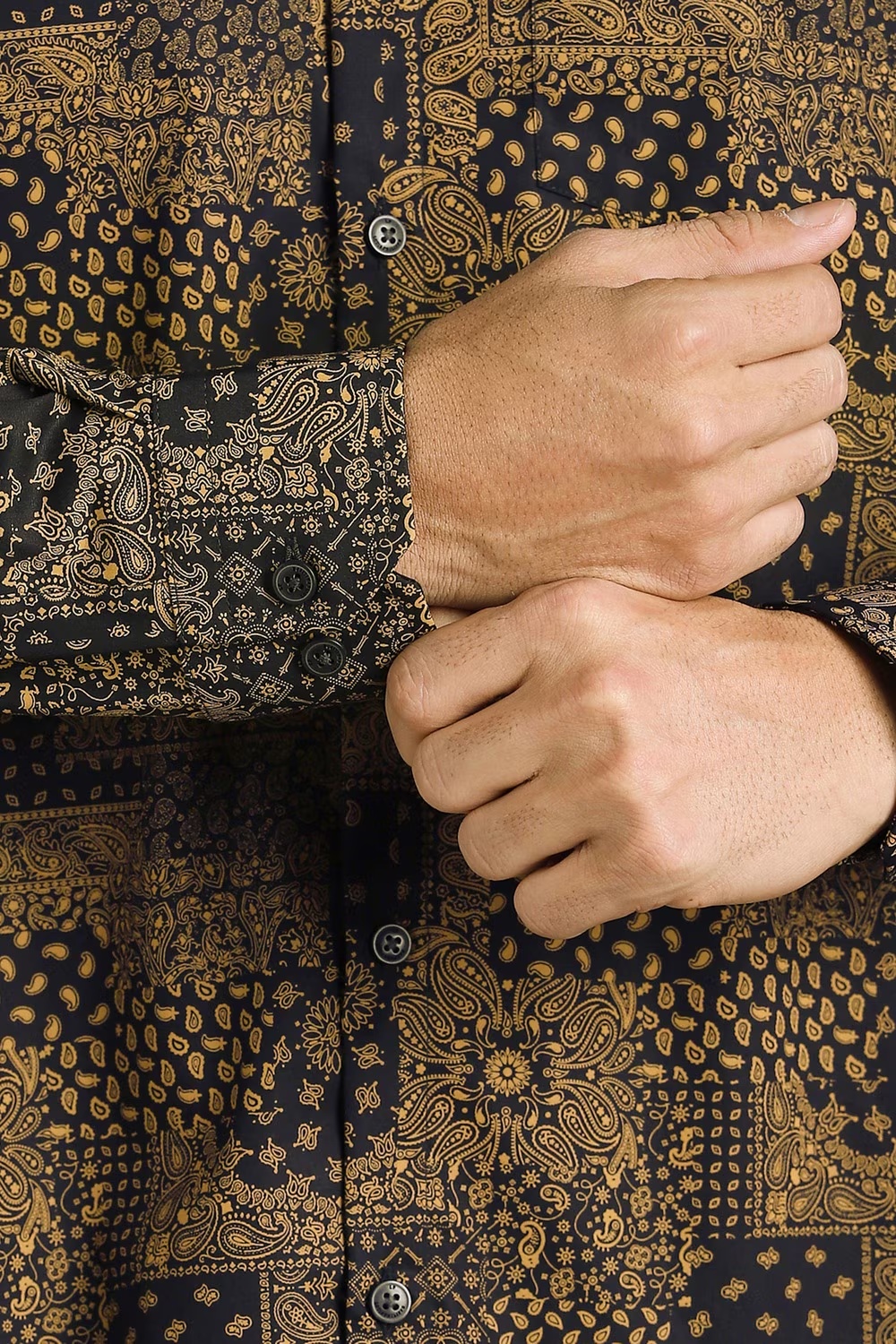 25485-men-black-print-full-sleeves-casual-shirt-black-1.jpg