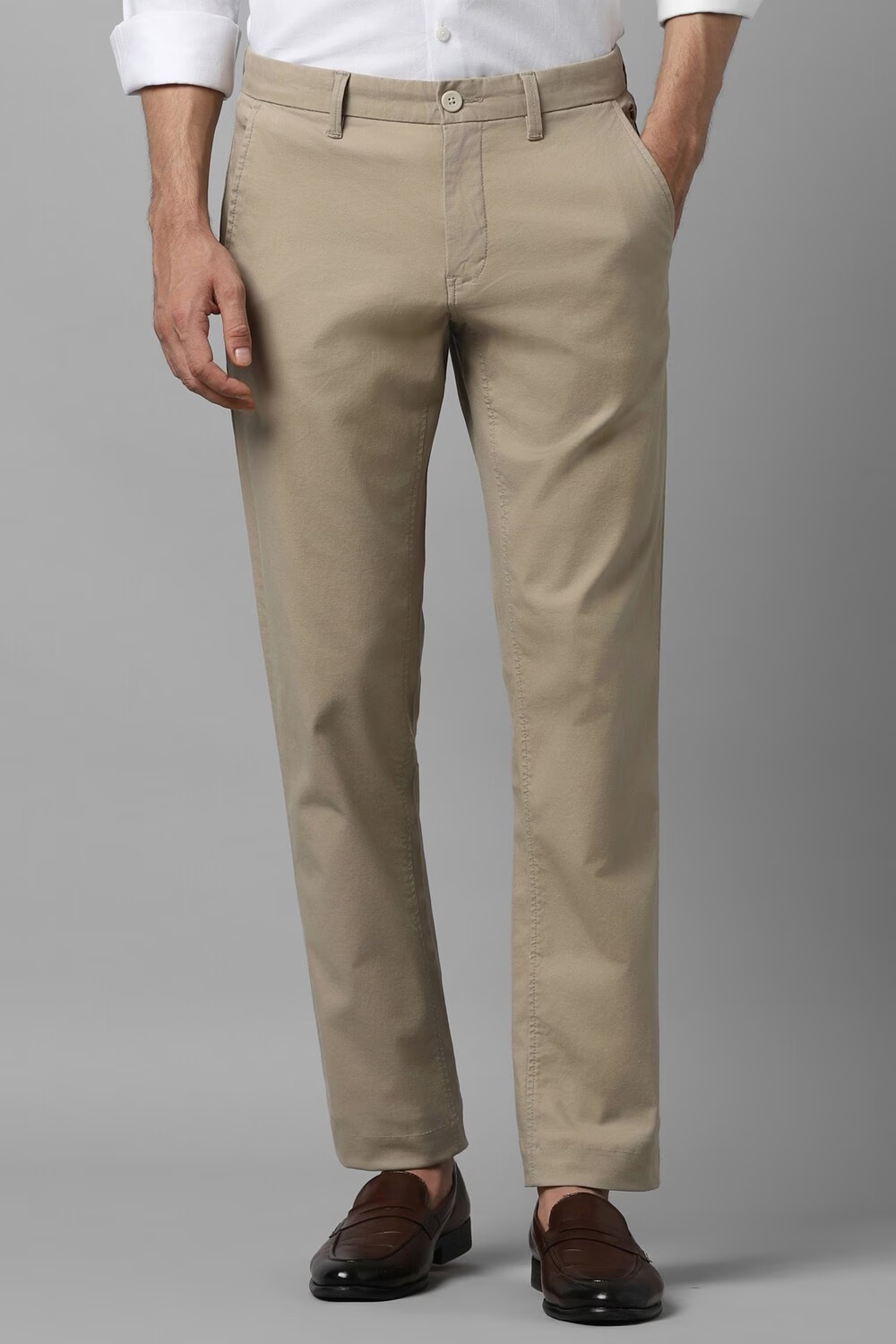 Men Beige Slim Fit Solid Flat Front Casual Trousers-Beige