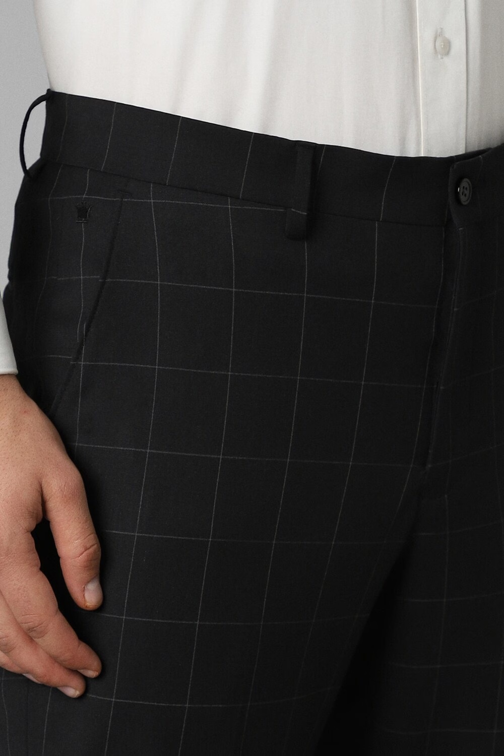 26250-men-black-slim-fit-check-formal-two-piece-suit-black-1.jpg