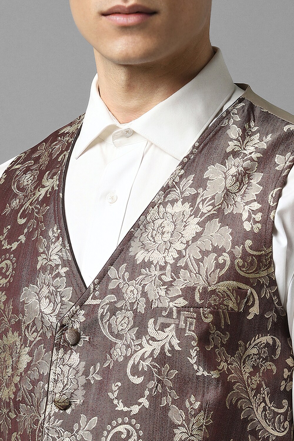 26810-men-brown-slim-fit-textured-formal-three-piece-suit-brown-1.jpg