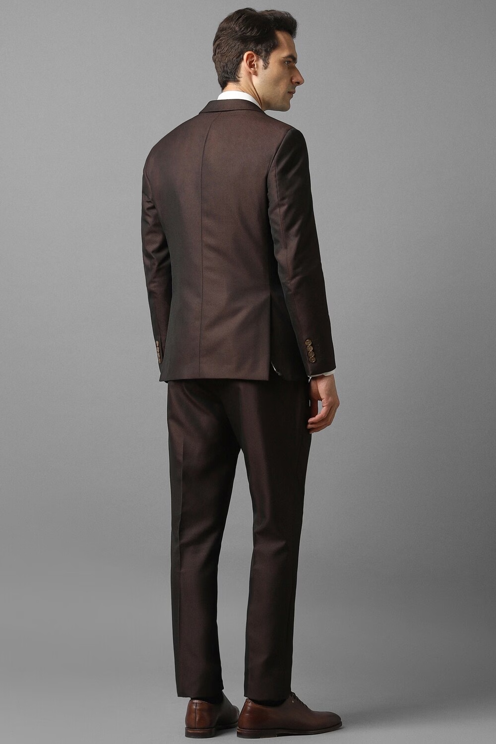 26810-men-brown-slim-fit-textured-formal-three-piece-suit-brown-1.jpg