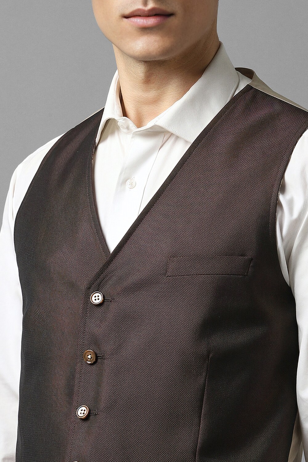 26810-men-brown-slim-fit-textured-formal-three-piece-suit-brown-1.jpg