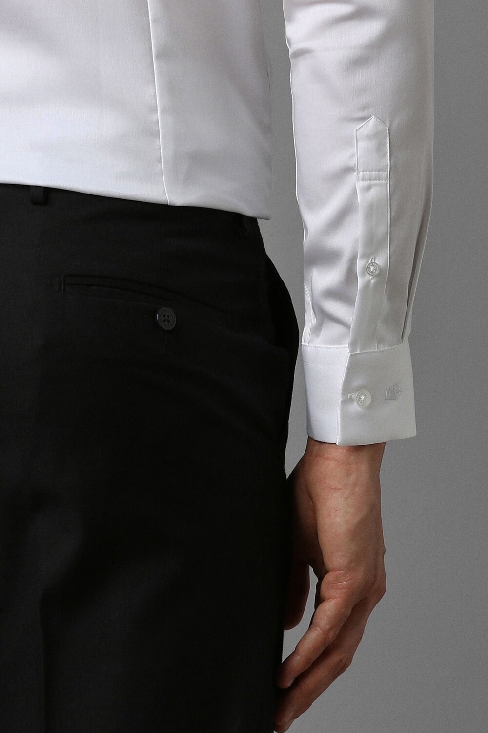 26925-men-grey-slim-fit-solid-full-sleeves-formal-shirt-grey-1.jpg