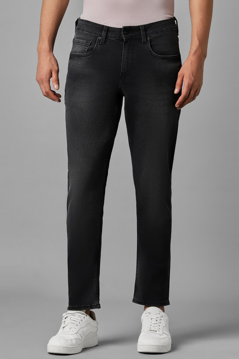 Men Black Dark Smart Fit Jeans-Black