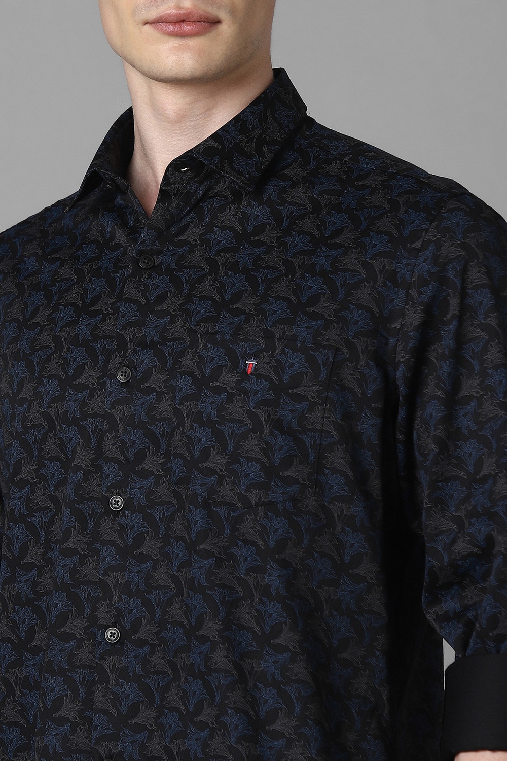27558-men-navy-print-full-sleeves-casual-shirt-navy-1.jpg