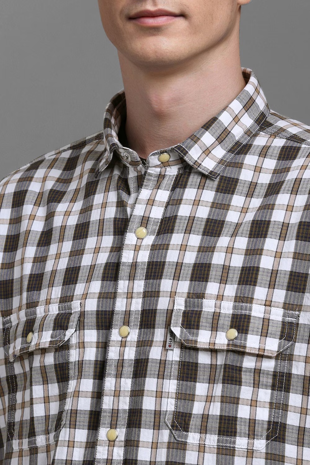 27895-men-white-check-full-sleeves-casual-shirt-white-1.jpg