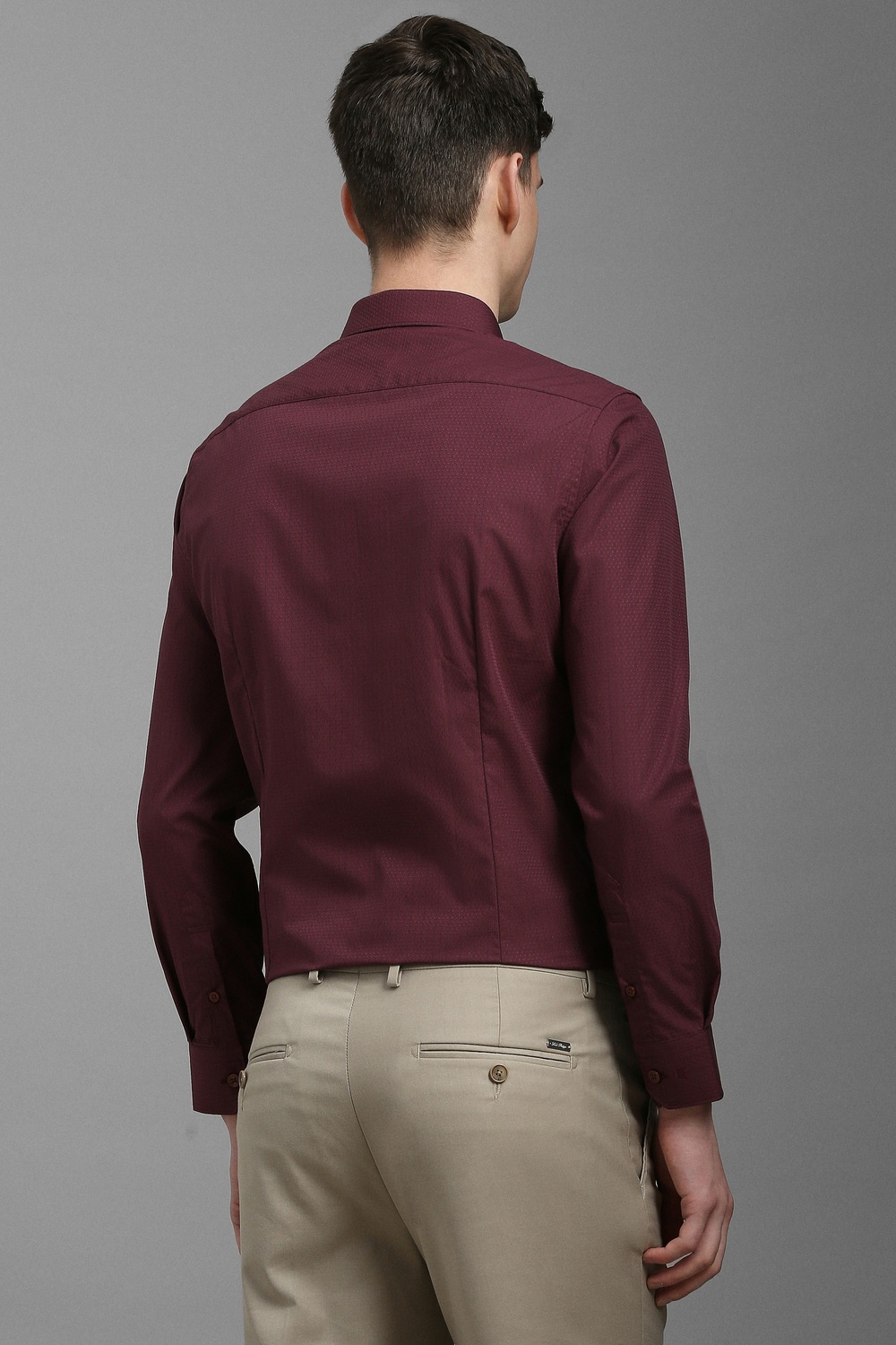 27983-men-maroon-slim-fit-textured-full-sleeves-formal-shirt-maroon-1.jpg