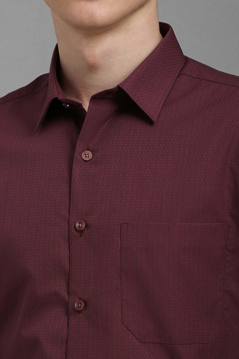 27983-men-maroon-slim-fit-textured-full-sleeves-formal-shirt-maroon-1.jpg