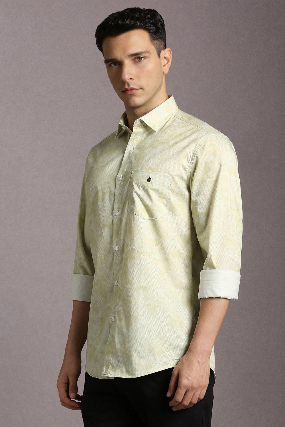 28057-men-green-print-full-sleeves-casual-shirt-green-1.jpg
