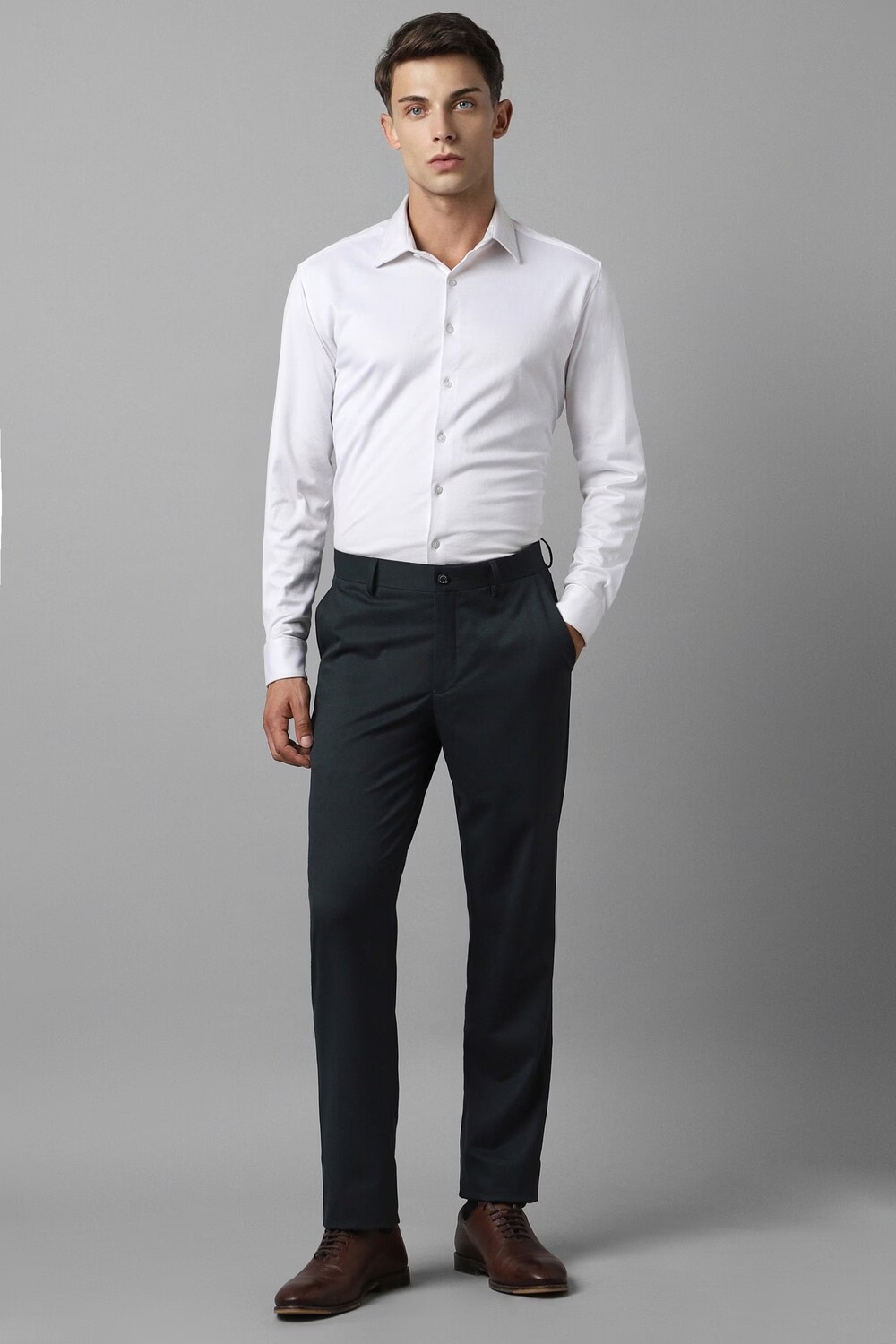28379-men-green-slim-fit-textured-flat-front-formal-trousers-green-1.jpg